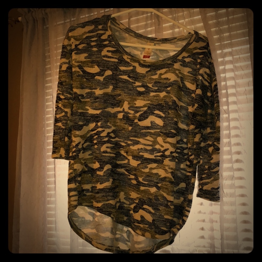 No Boundaries Camo Tee